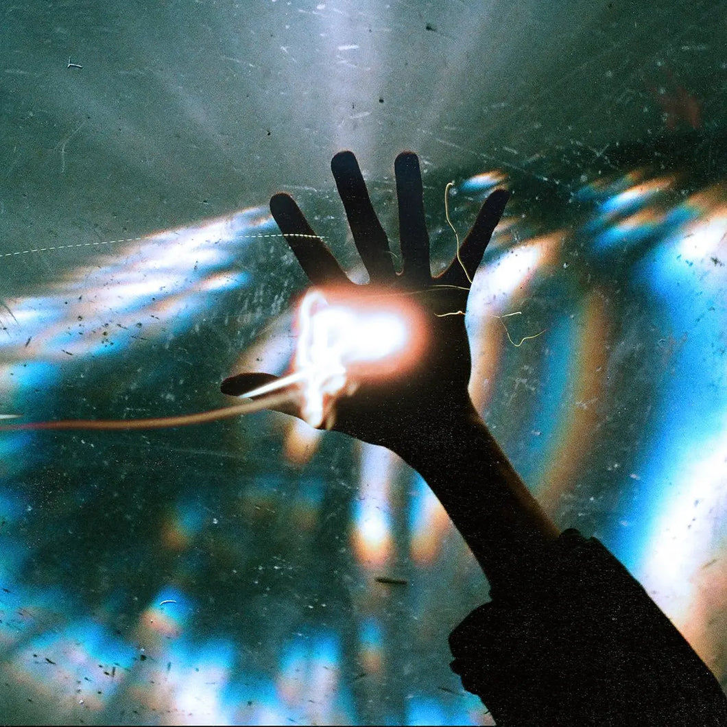 ARCHITECTS - THE SKY, THE EARTH AND ALL BETWEEN VINYL (LTD. INDIE EXCL. ED. 'SEEING RED' GATEFOLD)