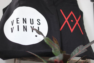 VENUS VINYL TOTE BAG (ORIGINAL)